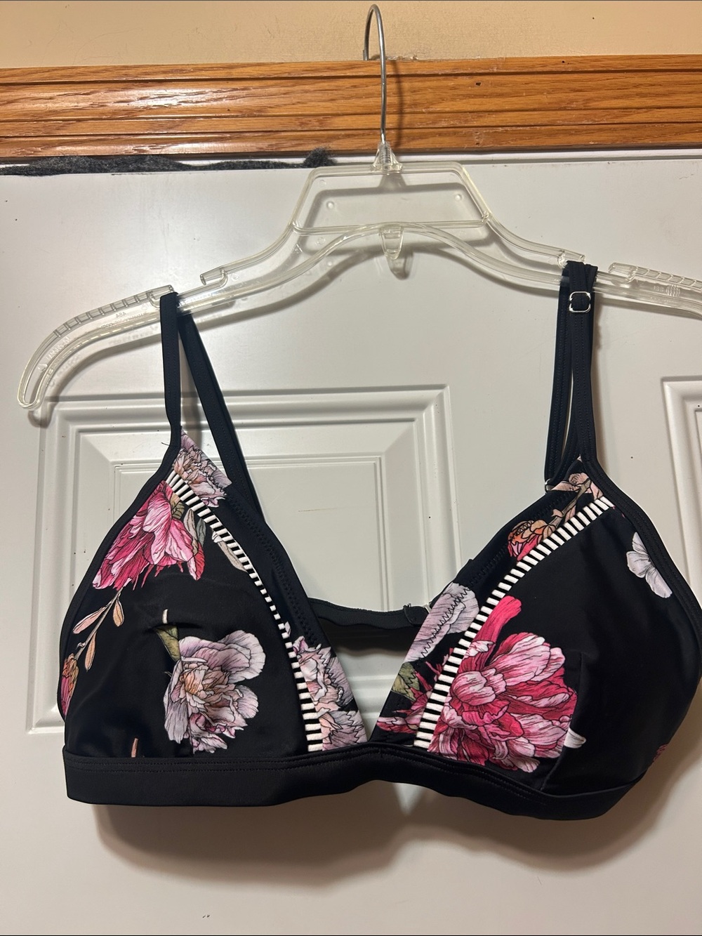 Floral Swim Top‎ - Black with Pink Floral M
